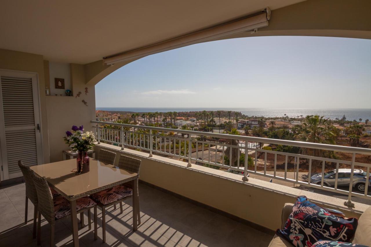 Comfortable Apartment With Amazing Sea Views Palm-mar Exterior photo